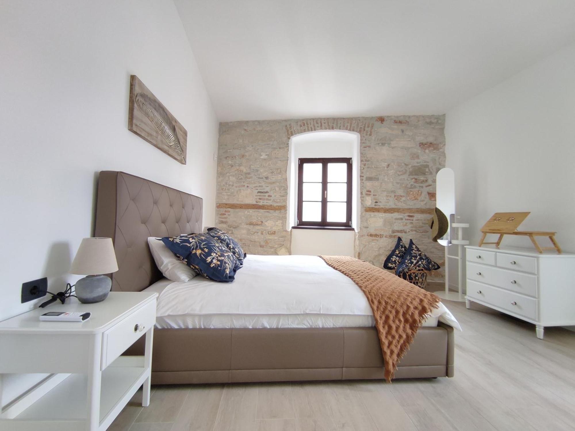 Apartvilla Castropola Luaran gambar